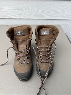 Scarpa Brown and Black women’s Mountaineering Boots
